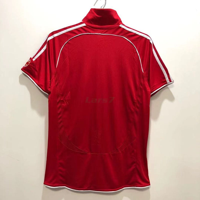 camiseta roja liverpool plastico