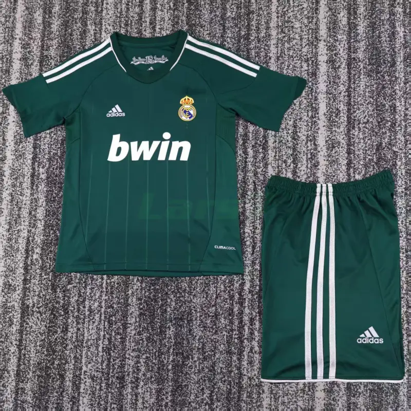 Camiseta Real Madrid 3ª Equipación Retro 2012/13 Verde Niño Kit Camiseta Real Madrid 3ª Equipación Retro 2012/13 Verde Niño Kit
