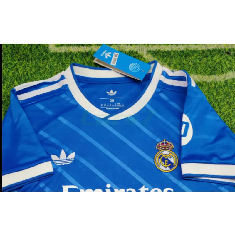 Camiseta Real Madrid 3ª Equipación 2025/2026 Azul Niño Kit con Parche HP Camiseta Real Madrid 3ª Equipación 2025/2026 Azul Niño Kit con Parche HP