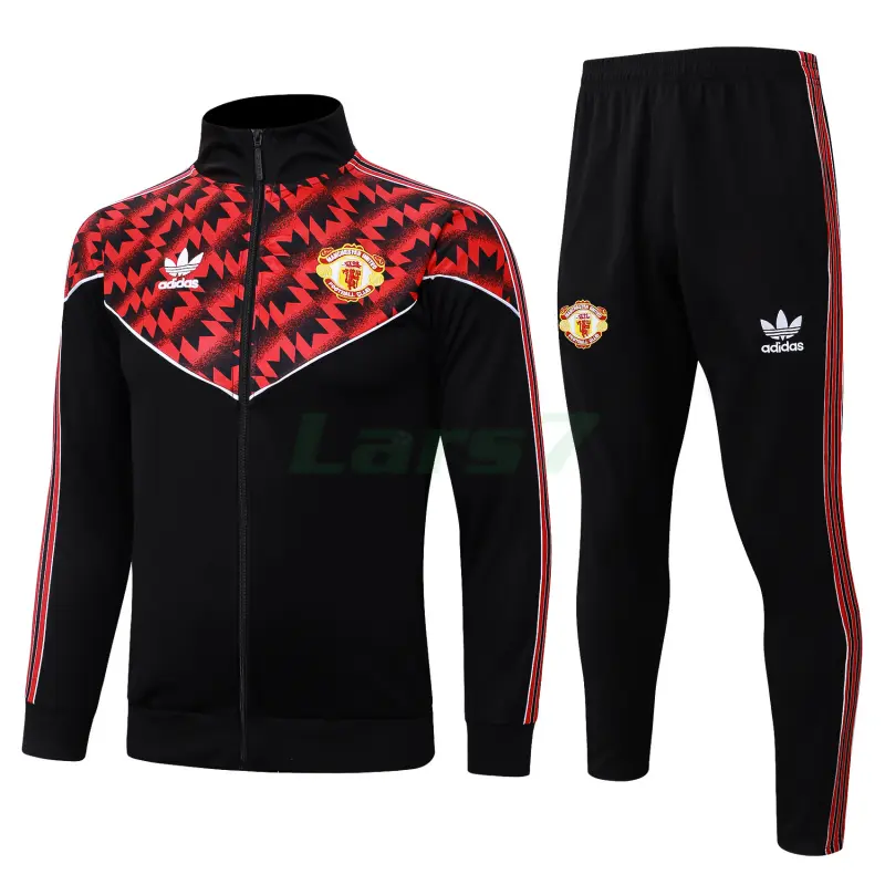 Chandal Manchester United 2025/2026 Negro/Rojo con Estampado Chandal Manchester United 2025/2026 Negro/Rojo con Estampado