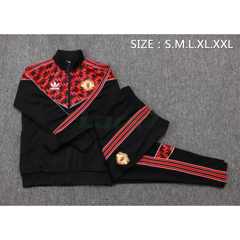 Chandal Manchester United 2025/2026 Negro/Rojo con Estampado Chandal Manchester United 2025/2026 Negro/Rojo con Estampado