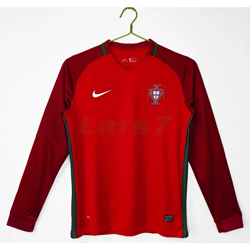 Camiseta Portugal 1ª Equipación Retro 2016 ML Rojo Camiseta Portugal 1ª Equipación Retro 2016 ML Rojo