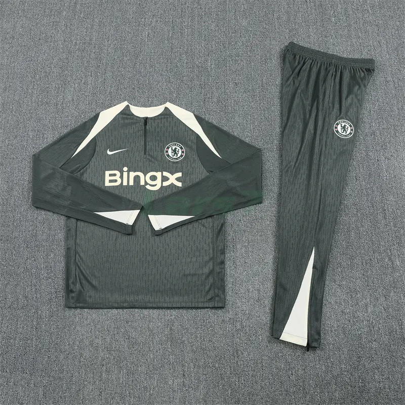 Sudadera De Entrenamiento Chelsea 2025/2026 Kit Verde Militar (EDICIÓN JUGADOR) Sudadera De Entrenamiento Chelsea 2025/2026 Kit Verde Militar (EDICIÓN JUGADOR)