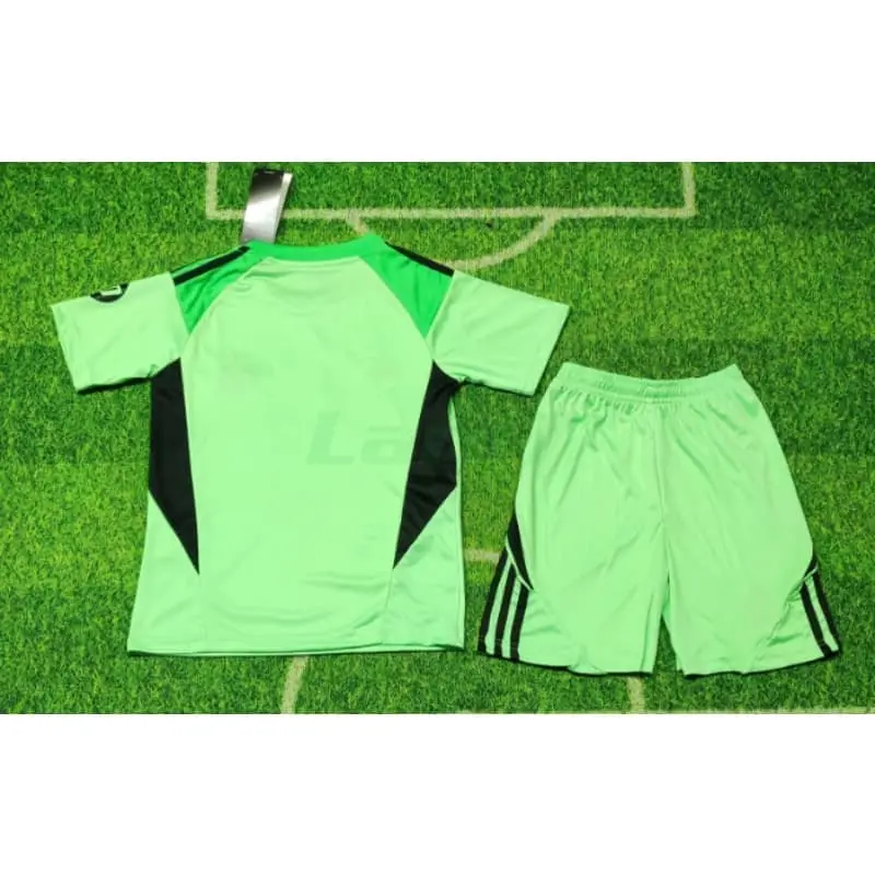 Camiseta de Portero Real Madrid 2025/2026 Niño Kit Verde con Parche HP