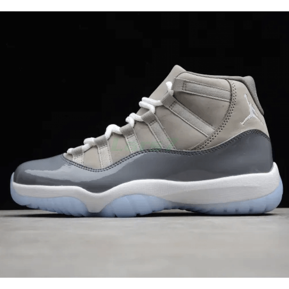 Air Jordan 11 Gris Fresco