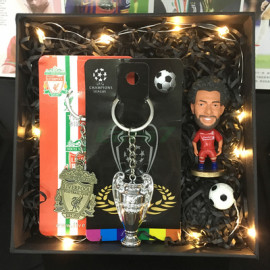 Conjunto Regalo Muñeco de Tres Piezas Fútbol Mbappé/Salah/Modrić